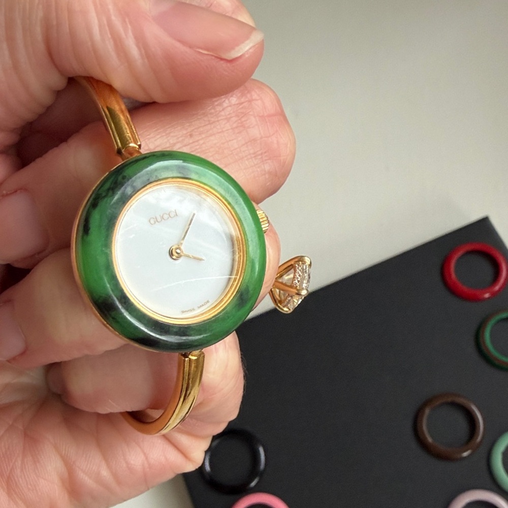 Gucci Gold Tone Bracelet Watch with Interchangeable Color Bezels - Picture 12 of 16